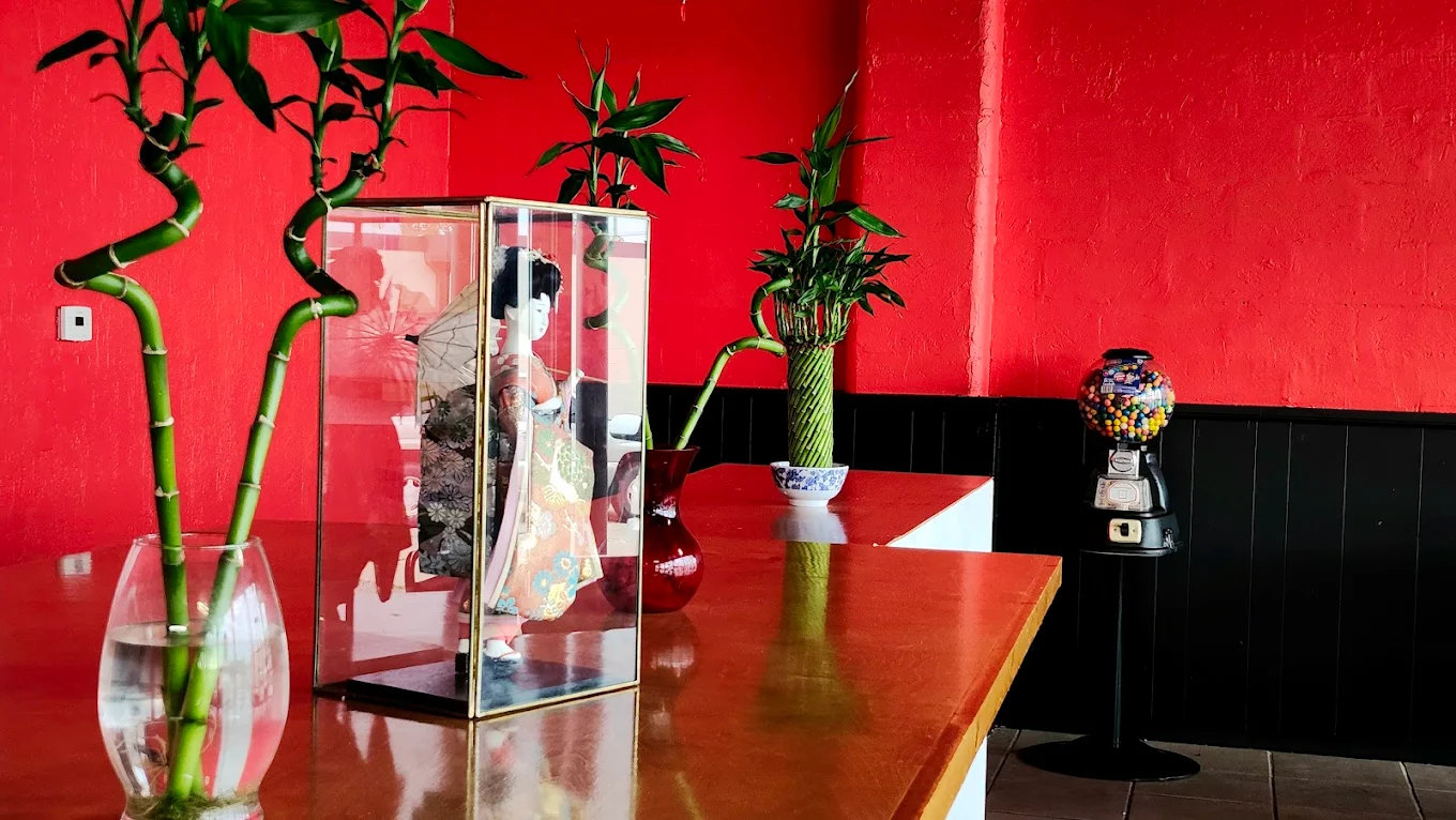 Dining room interior at Shanghai Town in Bartlesville